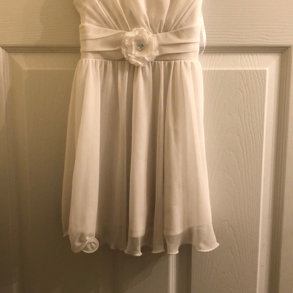 Girls sz 5 beautiful white diamond 💎 accent dress - Picture 4 of 6